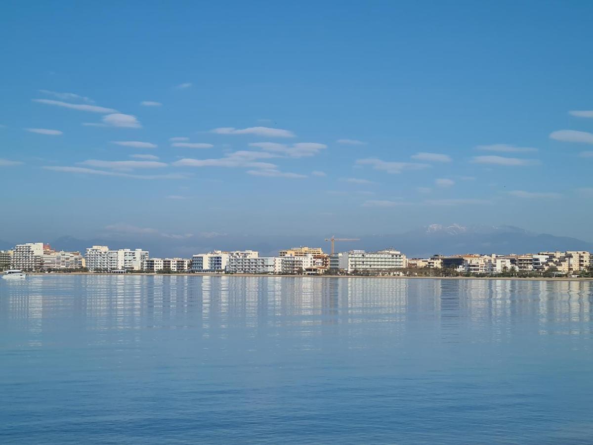 Acogedor Apartamento Vistas Al Mar Roses Exteriér fotografie